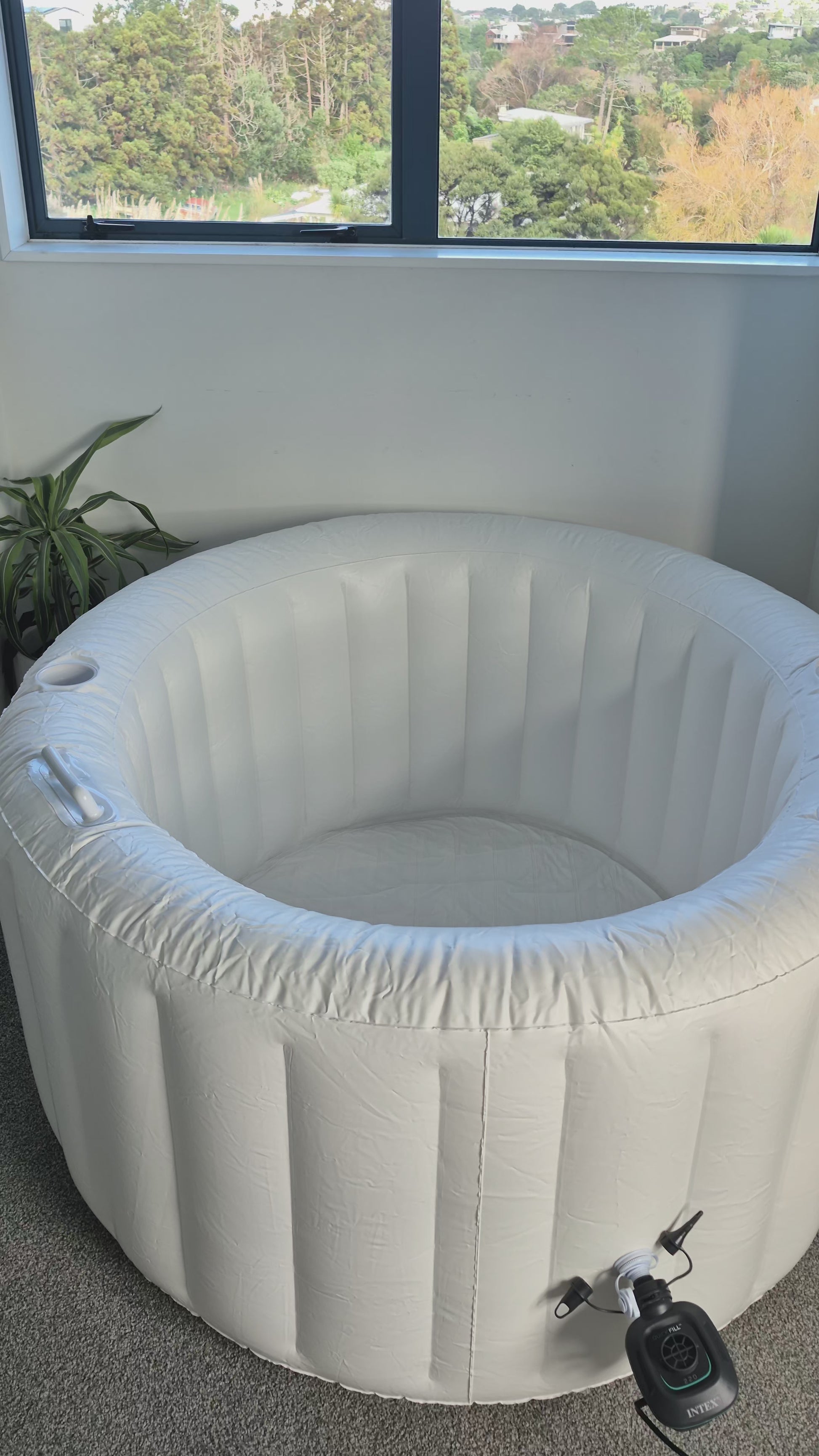 Video of the Labour & Love Natural Cream birth pool for a home water birth